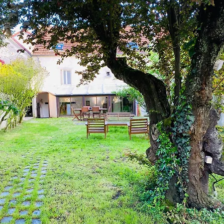 Vakantiehuis Maison Le V - Proche *