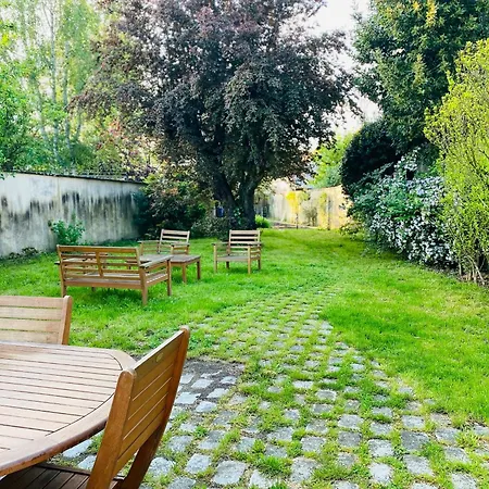 Vakantiehuis Maison Le V - Proche